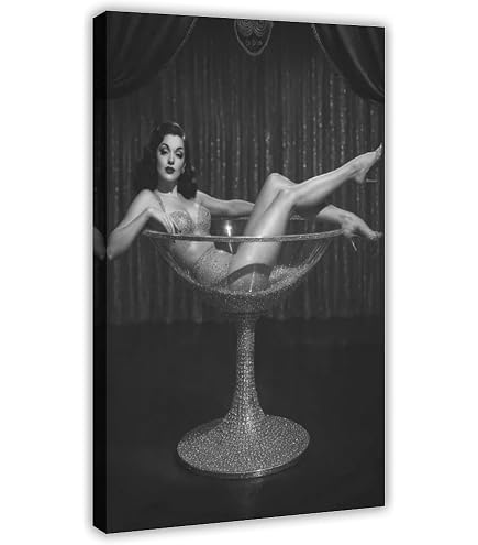 Amazon.com: PHOTOOH! 1920's Berlin Cabaret Girl - Black & White